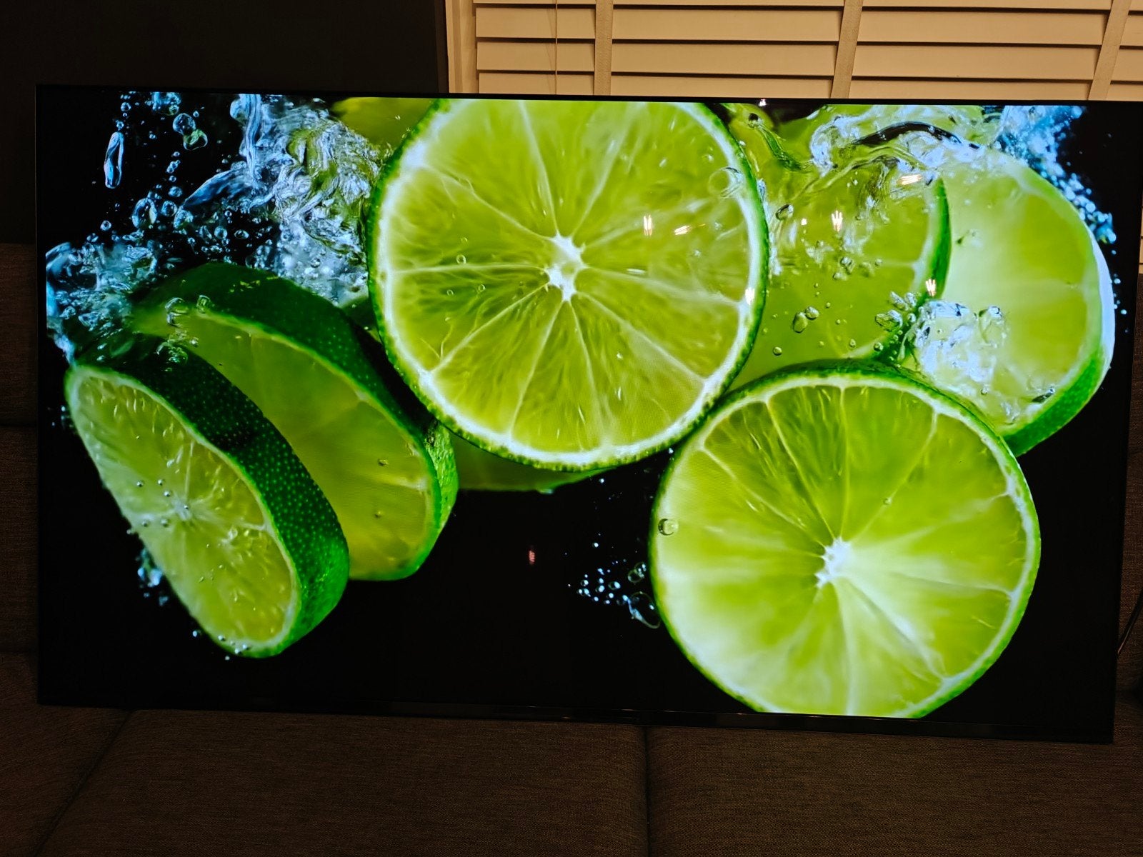 Foto 3 van Sony Bravia XR-65A95K QD-OLED 65 inch 4K Premium Smart TV
