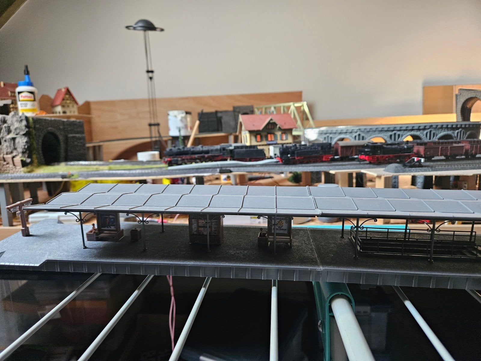 Faller station/perron., Hobby en Vrije tijd, Modeltreinen | H0, Ophalen, Gelijkstroom of Wisselstroom, Brug, Tunnel of Gebouw