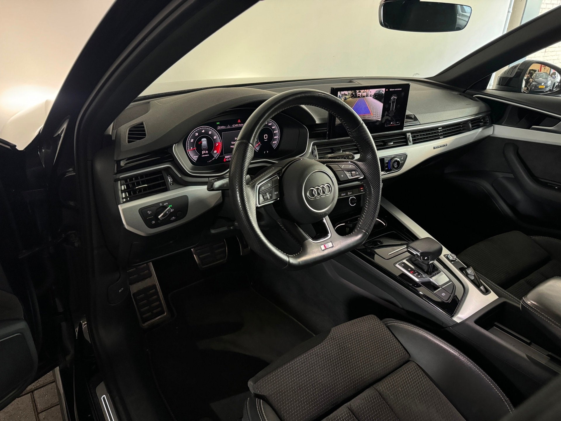 Audi A4 Avant 45 TFSI quattro edition one ACC|Stoelverwarmin, Automaat, Parkeerassistent, Gebruikt, Euro 6