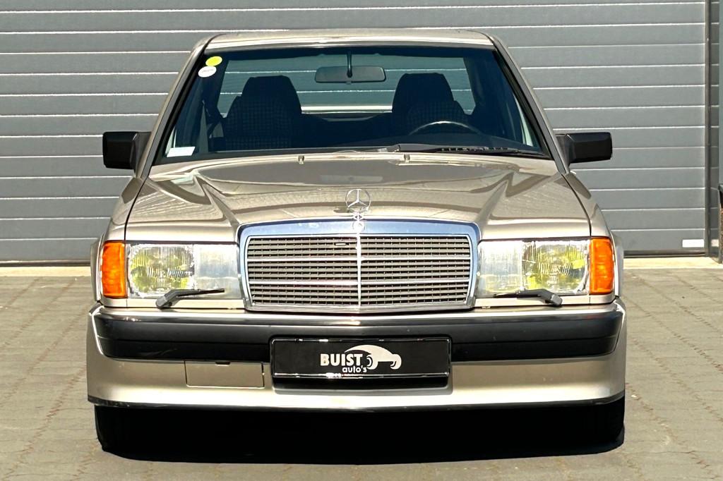 Mercedes-Benz 190 190E 2.3-16 (bj 1985), Auto's, Achterwielaandrijving, Zwart, 4 stoelen, Leder en Stof