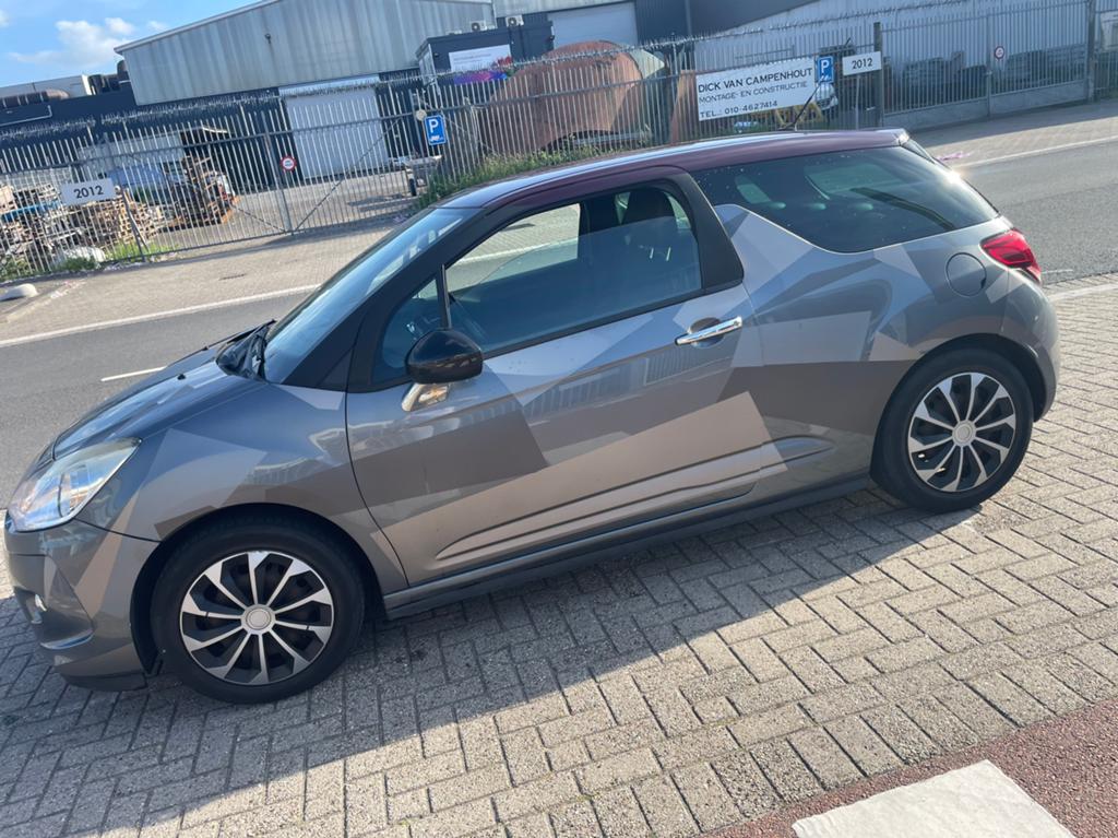 Citroën DS3 1.6 Hdif 2011 Grijs, Auto's, Voorwielaandrijving, 28 km/l, 4 cilinders, Origineel Nederlands