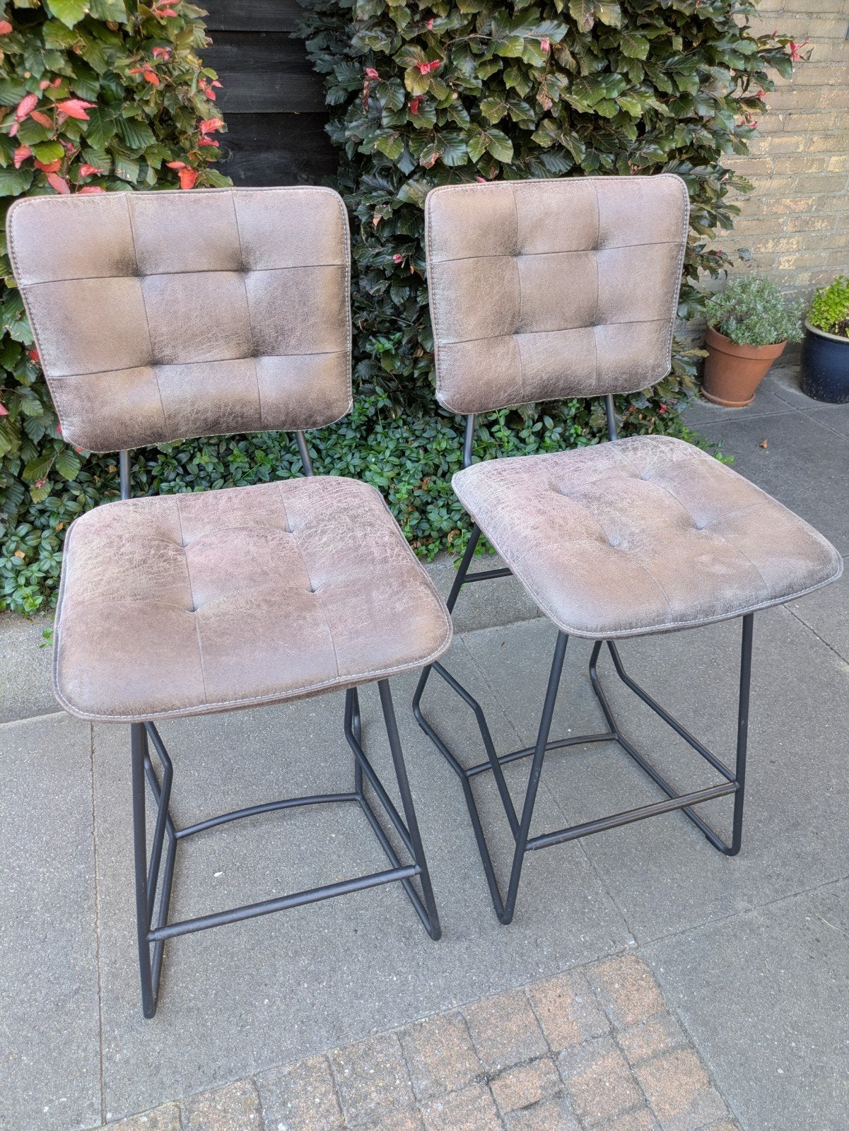 Set van 2 H&H barstoelen antraciet. Als nieuw!, Ophalen, 60 tot 90 cm, Met voetsteun, Zo goed als nieuw