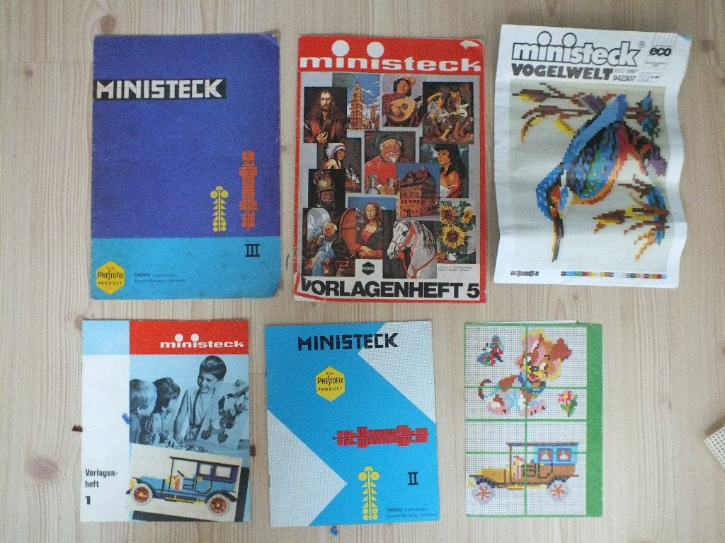 ministeck met diverse voorbeelden, Ophalen of Verzenden, Gebruikt, Losse ministeck of Strip