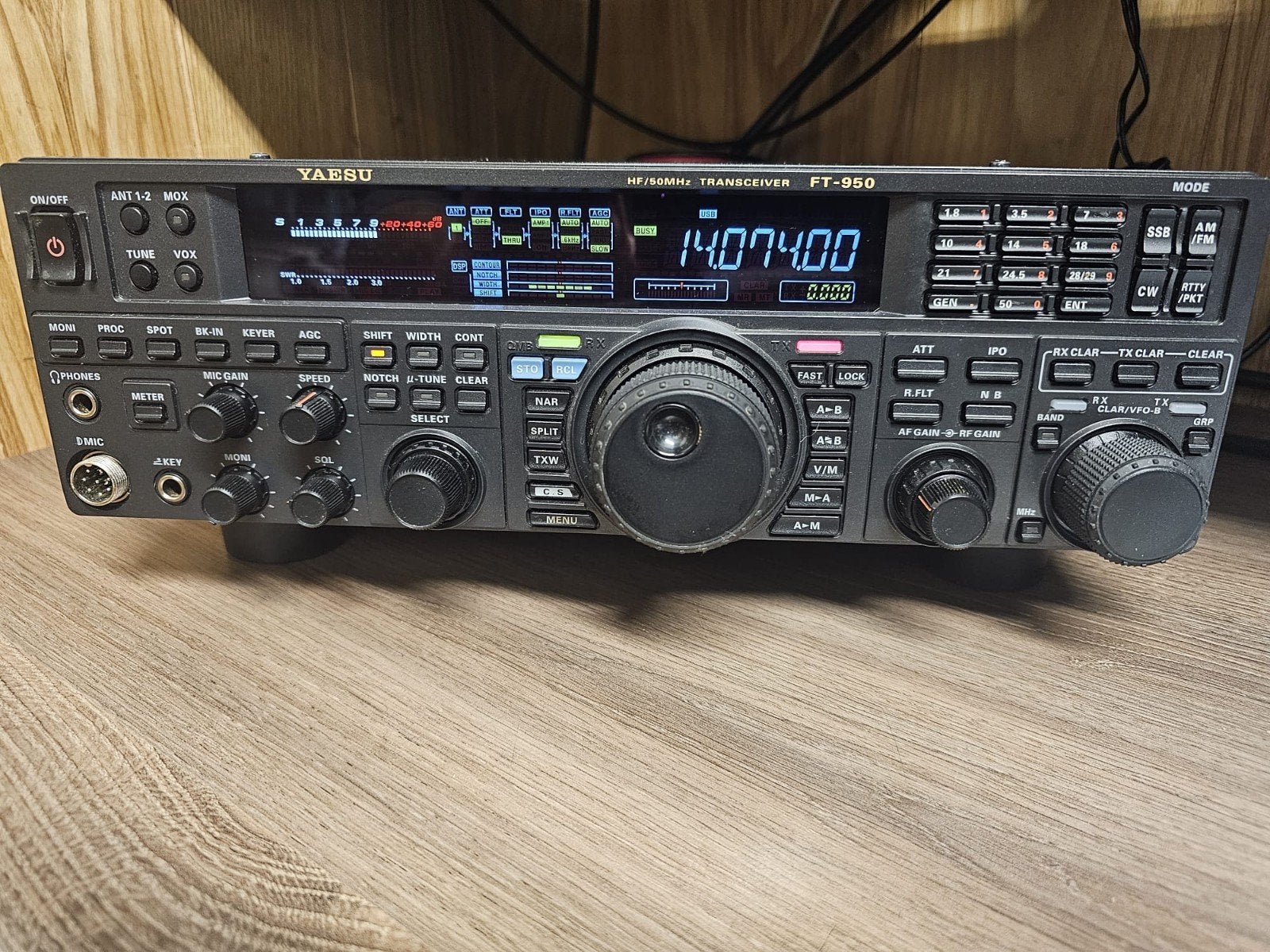 Foto 7 van Yaesu FT 950