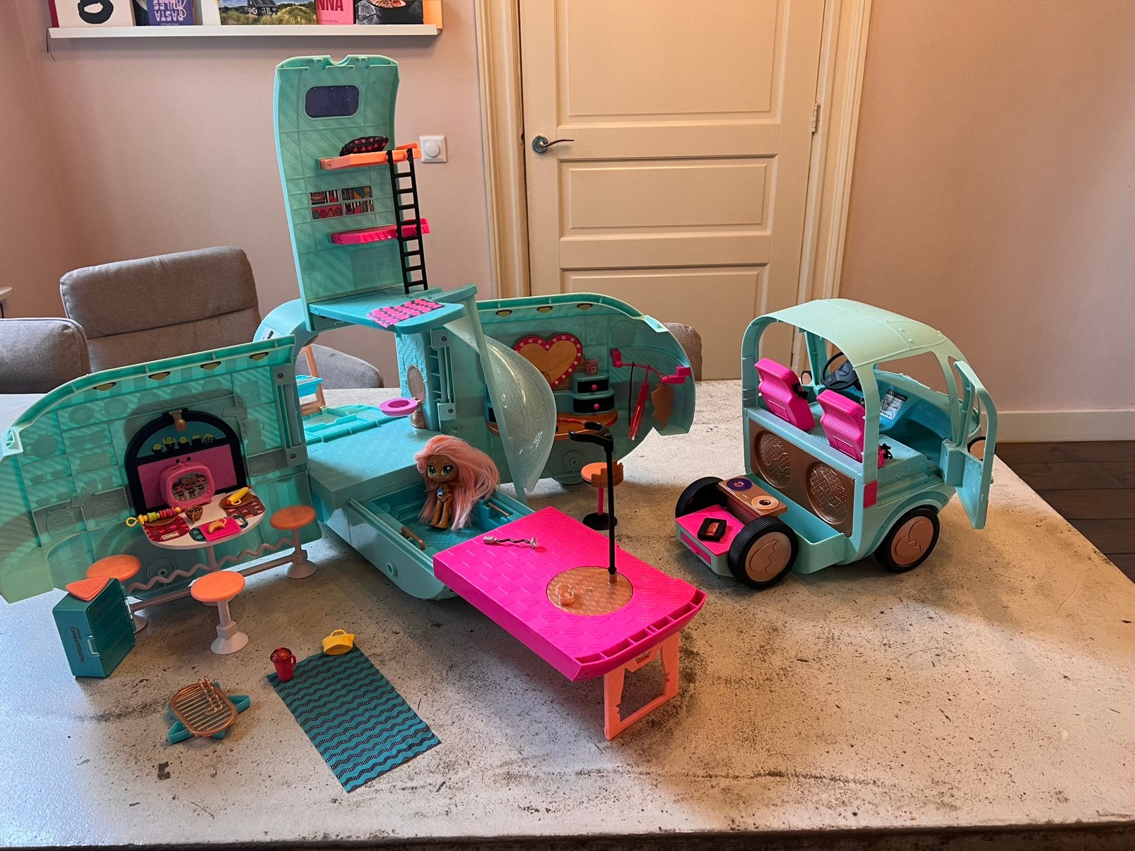 L.O.L. Surprise O.M.G. Glamper Camper + accessoires, Ophalen, Gebruikt, Jongen of Meisje