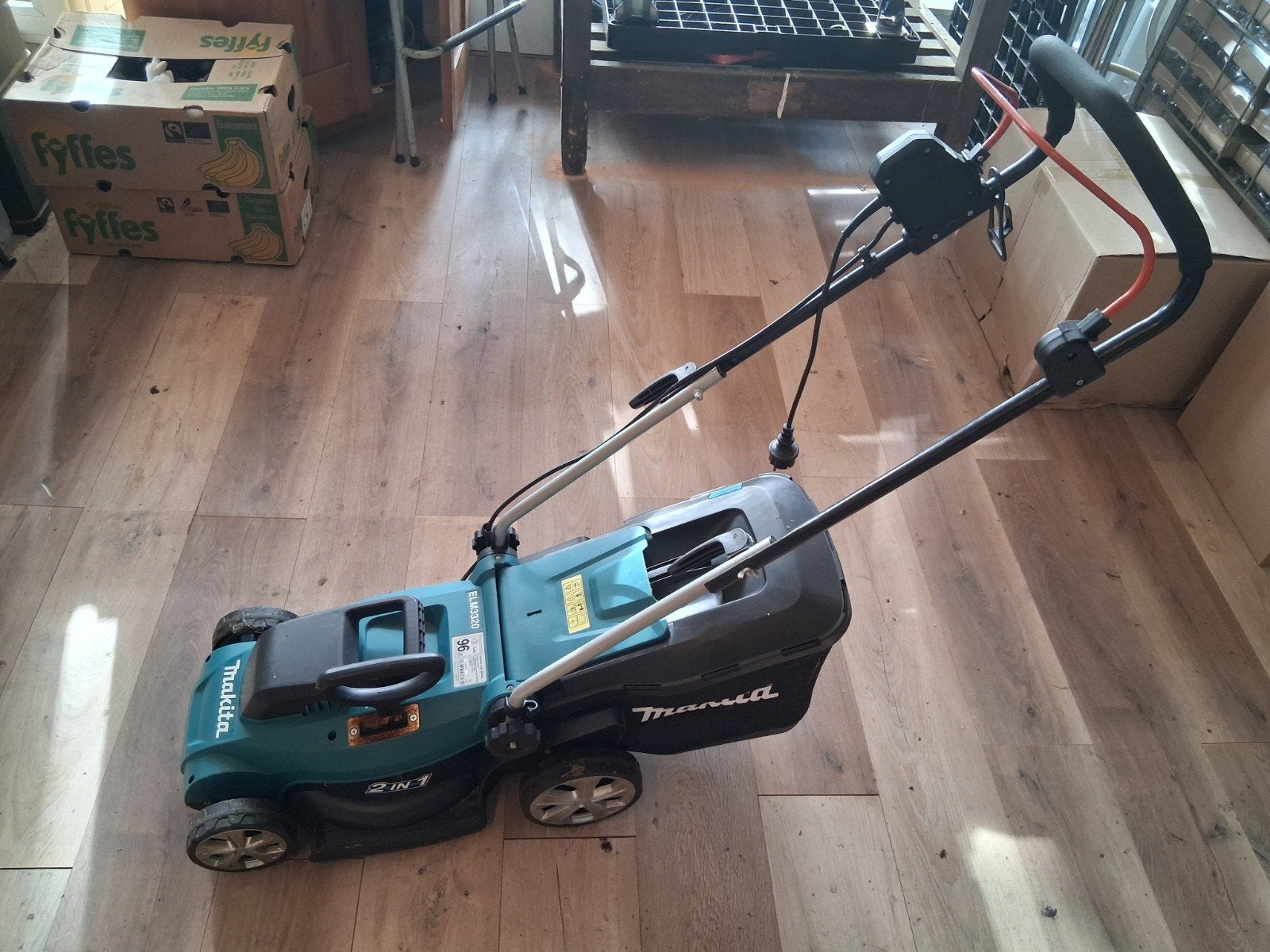 makita elektrische grasmaaier, Tuin en Terras, Ophalen, Cirkelmaaier, Gebruikt, Elektrische grasmaaier