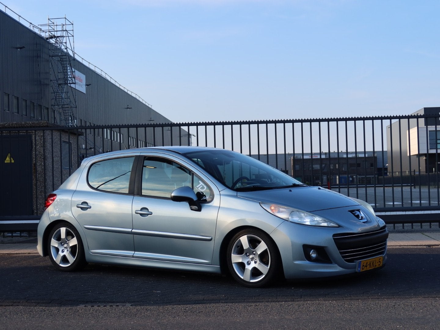140.000 km (NAP)  Peugeot 207 1.6 VTi, Auto's, Voorwielaandrijving, Origineel Nederlands, Bedrijf, Handgeschakeld