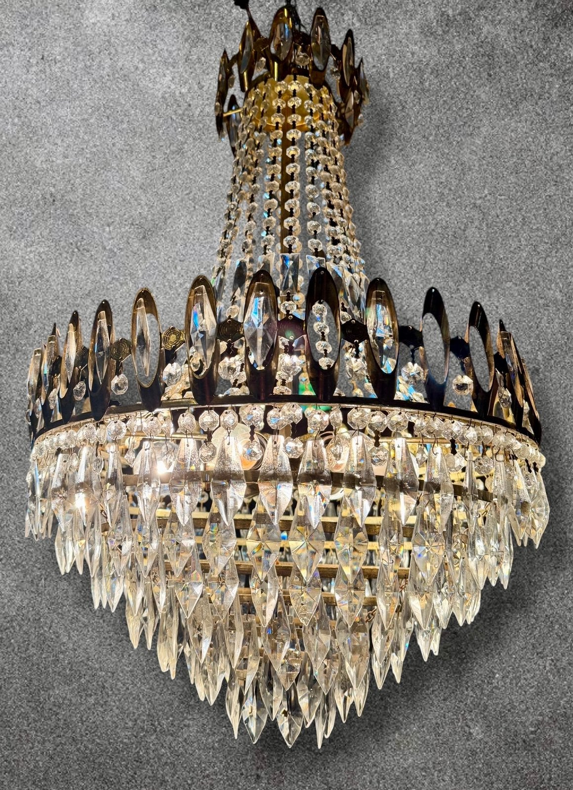 Grote Kristallen Kroonluchter – Luxe Vintage Blikvanger, Ophalen of Verzenden, Gebruikt, Glas, Design vintage empire mid century antiek regency