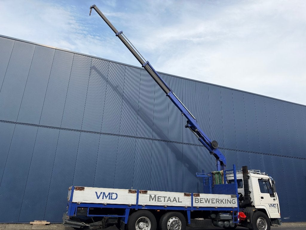 Volvo FL10 met HMF 14 t/m kraan, Auto's, 285 pk, Wit, Volvo, Te koop