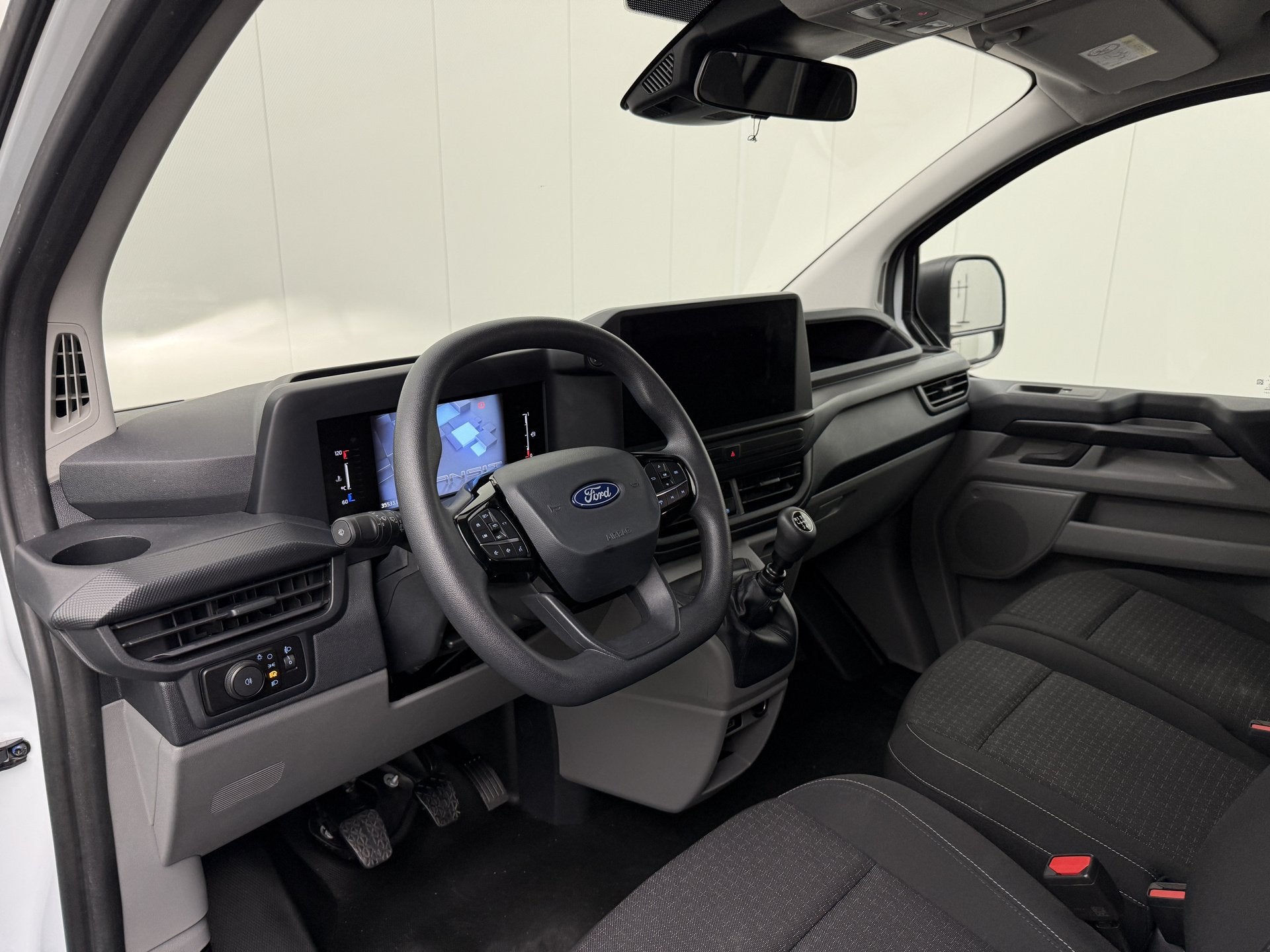 Ford Transit Custom 2.0TDCi 136PK Business | Digital Cockpit, Voorwielaandrijving, Gebruikt, 2800 kg, Wit