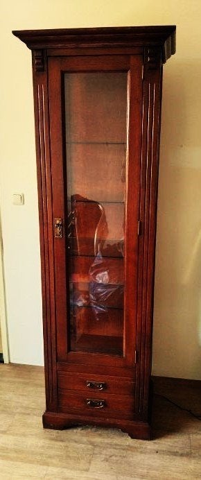 Mooie houten vitrinekast in zeer nette staat facet geslepen, Huis en Inrichting, Ophalen, Met plank(en), 50 tot 100 cm, Zo goed als nieuw