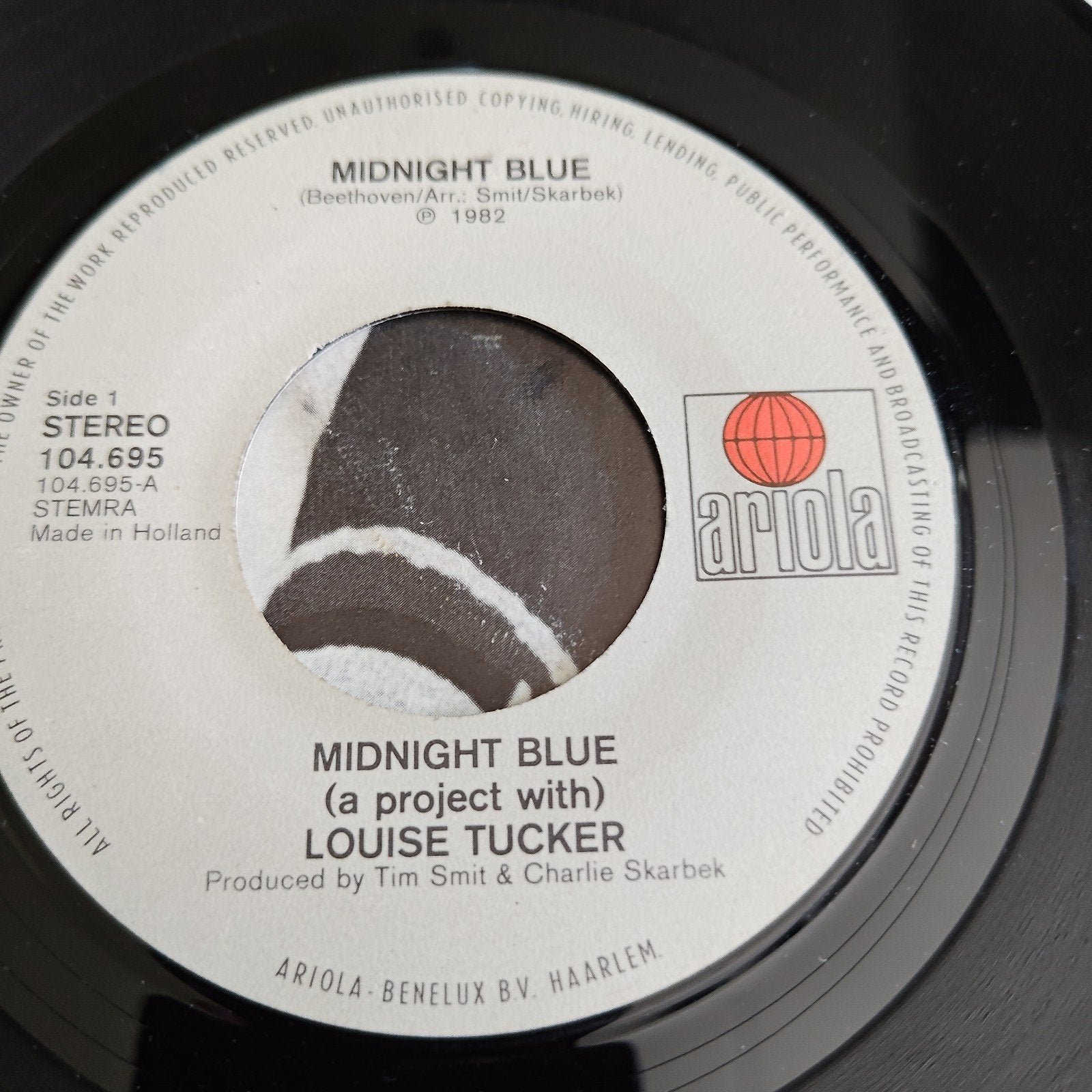 Louise Tucker - Midnight Blue (1982) Ariola 7 inch single, Gebruikt, 7 inch, Ophalen of Verzenden, Pop