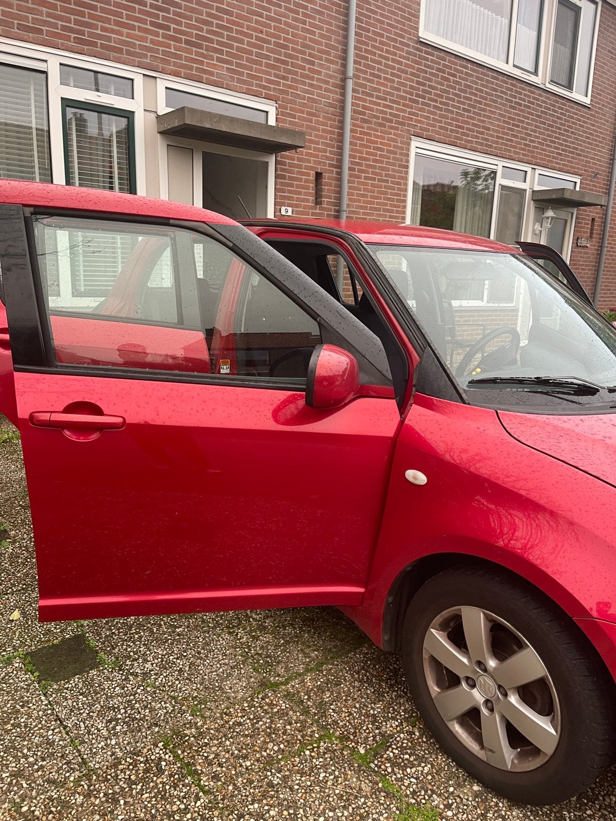 Suzuki Swift 1.3 5DRS 2008 Rood, Auto's, Voorwielaandrijving, Stof, 40 €/maand, 400 kg