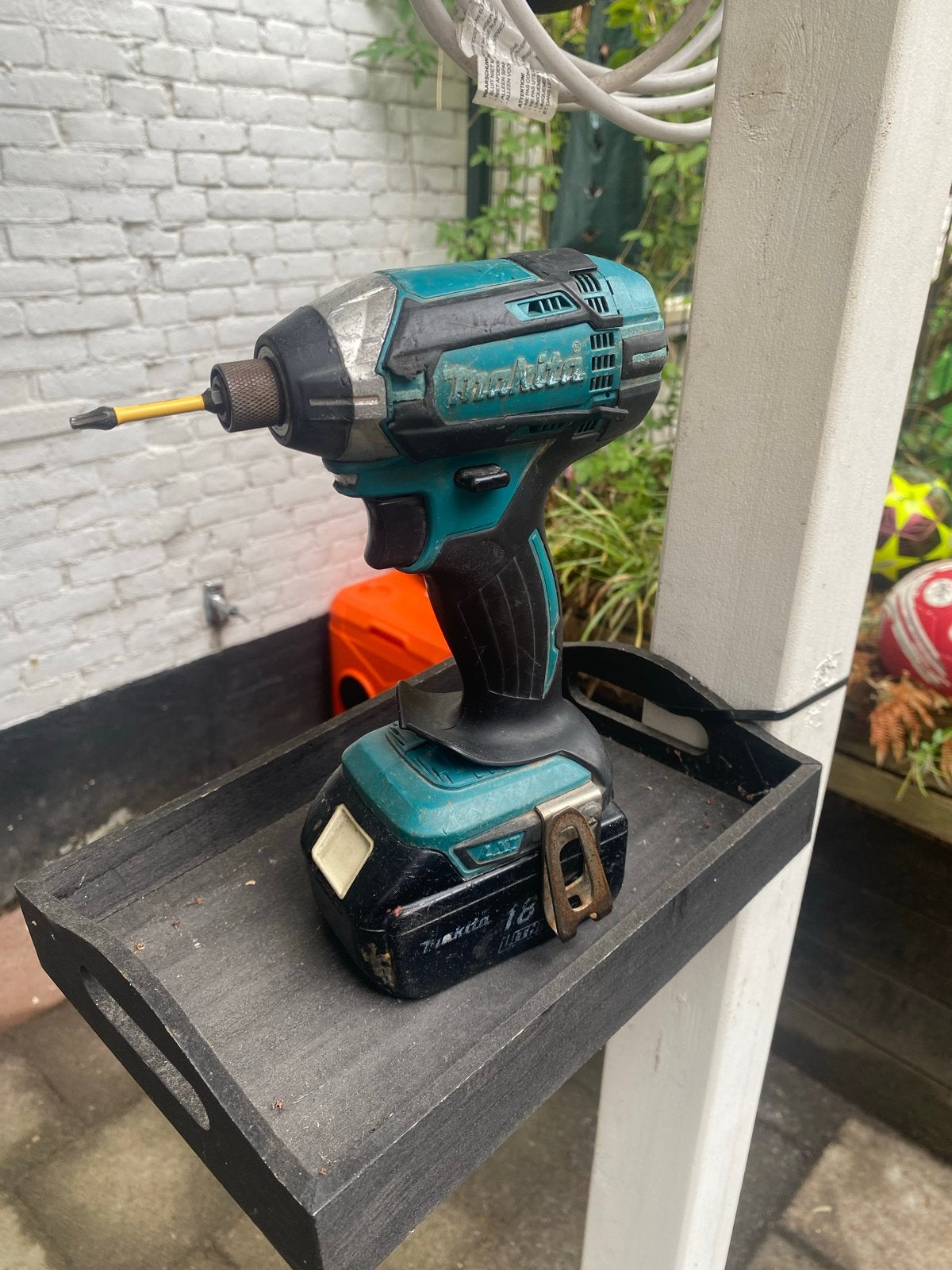 Makita DTD152 18V Accu Slagmoersleutel - Gebruikt, Doe-het-zelf en Verbouw, Gereedschap | Boormachines, Variabele snelheid, Overige typen