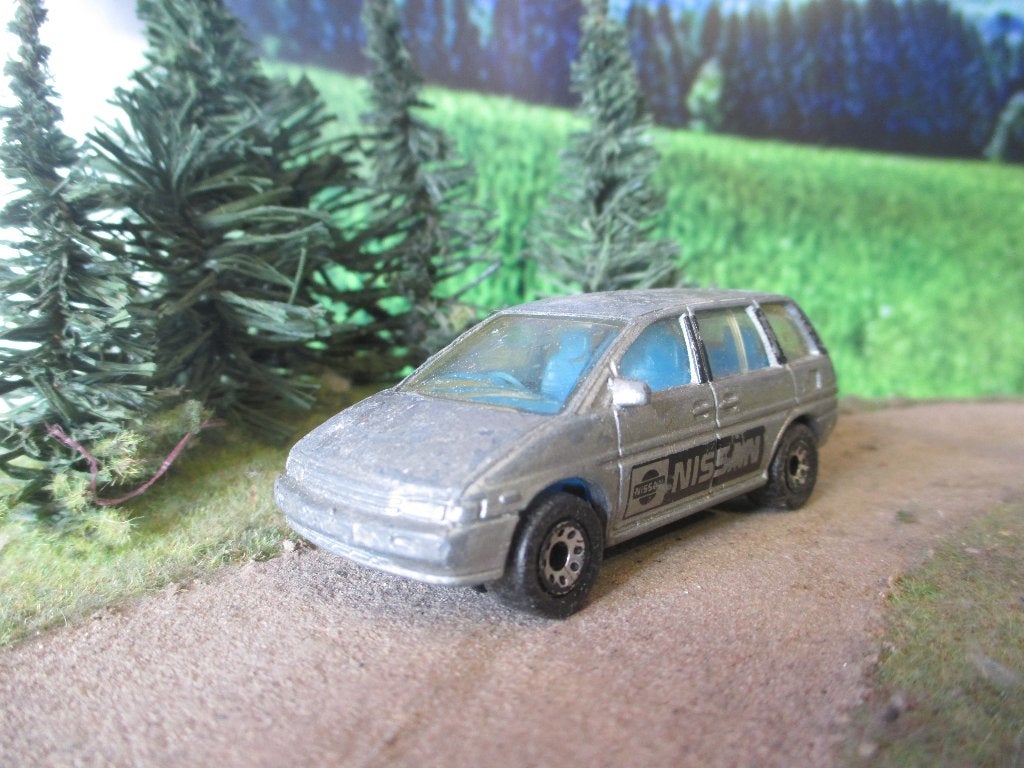 1:59 Nissan Prairie - Matchbox MB21 China grijsmetallic, Hobby en Vrije tijd, Modelauto's | Overige schalen, Ophalen of Verzenden