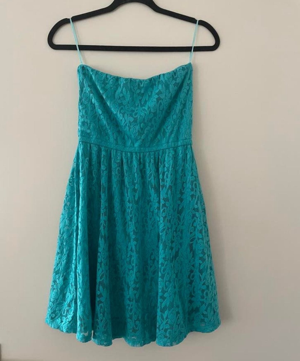 turquoise kanten strapless jurk maat S / 36, Blauw, Ophalen of Verzenden, Zo goed als nieuw, Maat 36 (S)