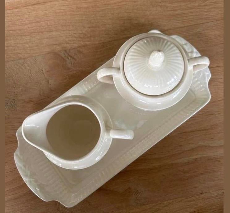 Wedgwood Edme Roomstel: Melkkan, Suikerpot en Onderschaal, Ophalen, Gebruikt, Keramiek, Overige typen