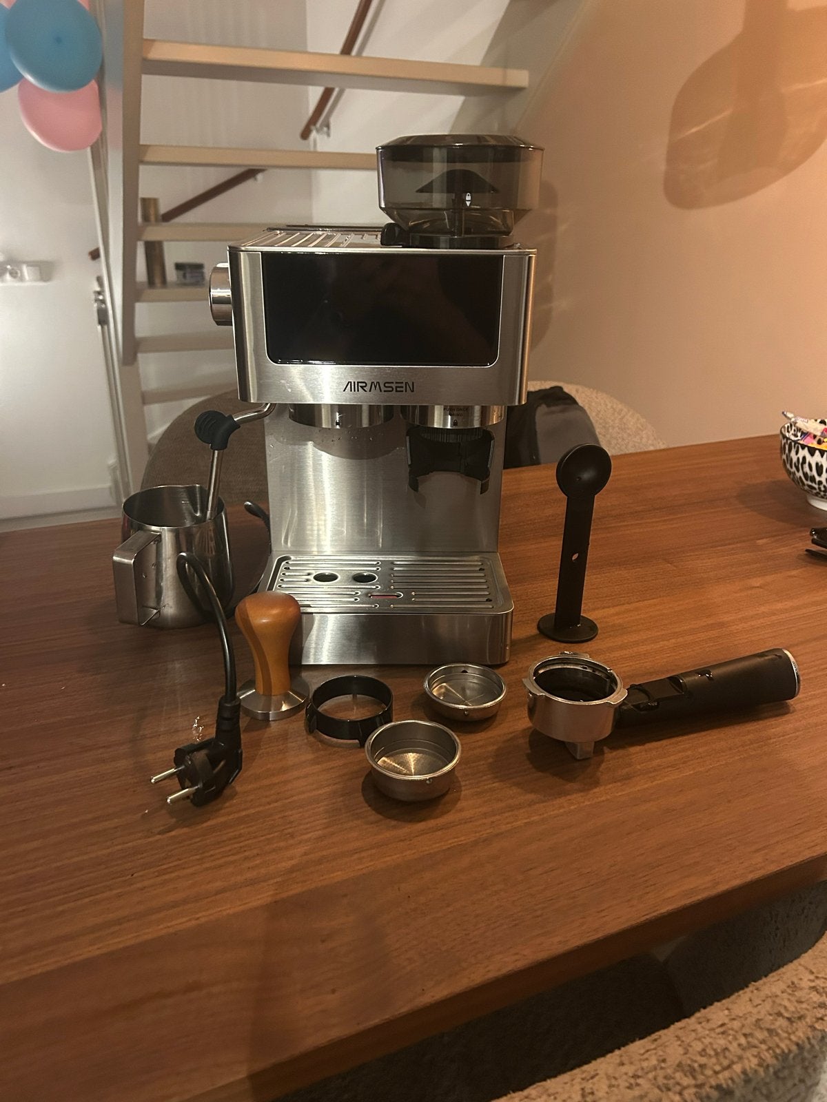 AIRMSEN Espressomachine met ingebouwde bonenmaler, Ophalen, Afneembaar waterreservoir, Espresso apparaat, Koffiebonen