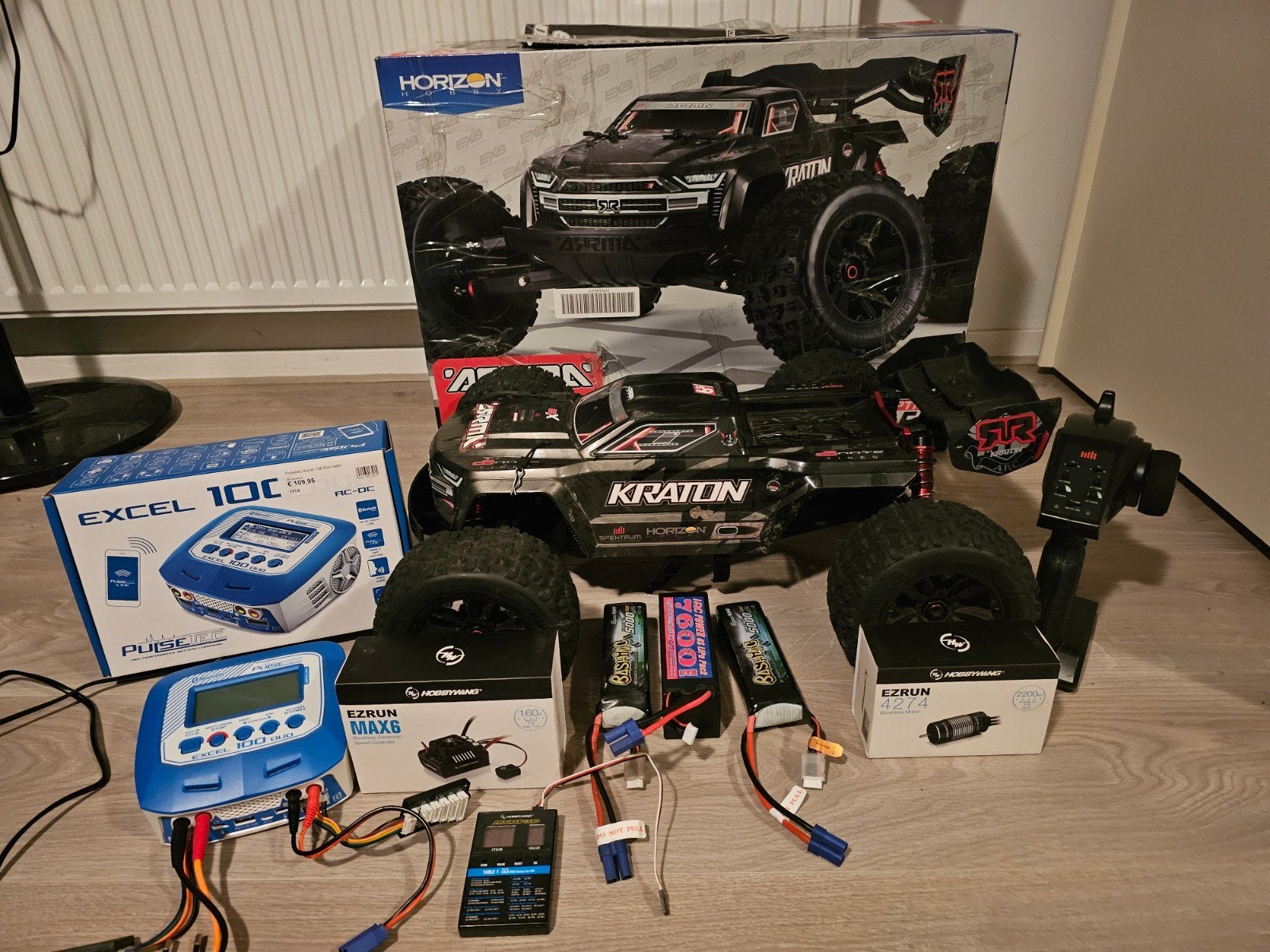 Armma Kraton 6S EXB compleet met lader en lipo's, Ophalen