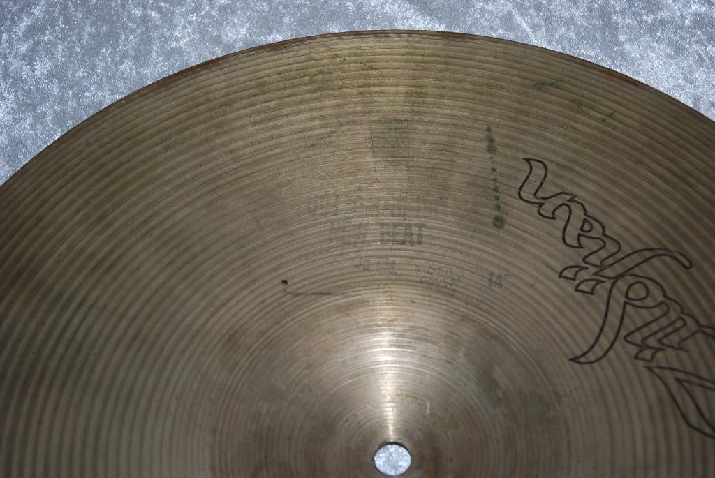 Zildjian New beat open logo avedis hihats 901/1307gr 14 inch, Gebruikt, ., Drums of Percussie, Ophalen of Verzenden