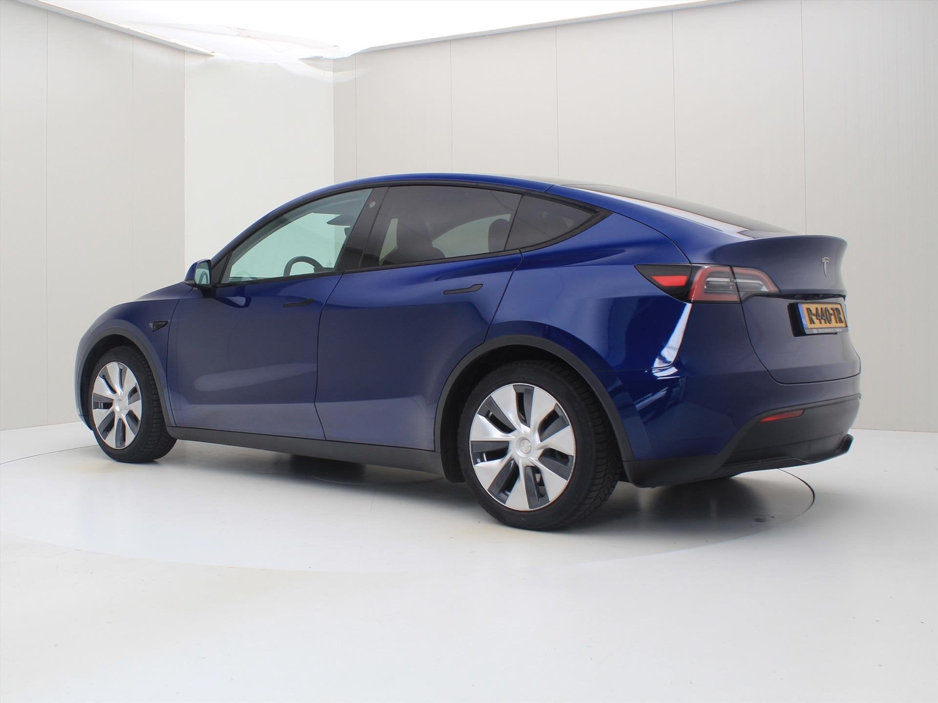 Tesla Model Y Standard RWD Plus 91.8% SoH [ AMD RYZEN+LFP AC, Auto's, Automaat, Achterwielaandrijving, Gebruikt, Zwart