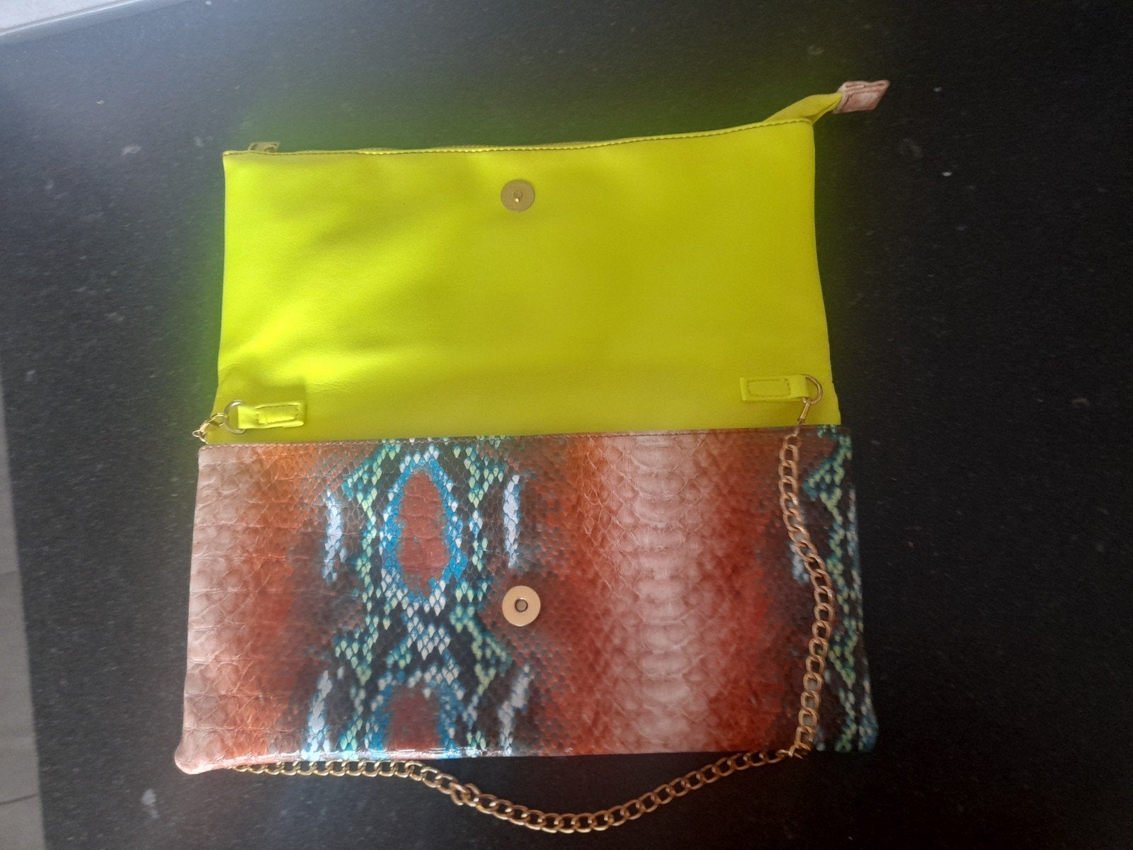 Schoudertas slangenprint, Sieraden, Tassen en Uiterlijk, Tassen | Schoudertassen, Overige merken, Oranje, Ophalen of Verzenden
