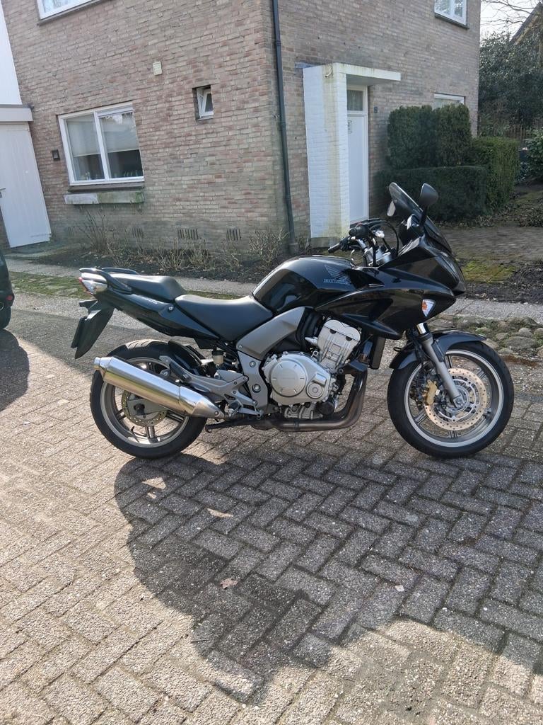 Honda CBF 1000 ABS 2010, Motoren, Motoren | Honda, 4 cilinders, Motorrijbewijs A, ABS, Sport