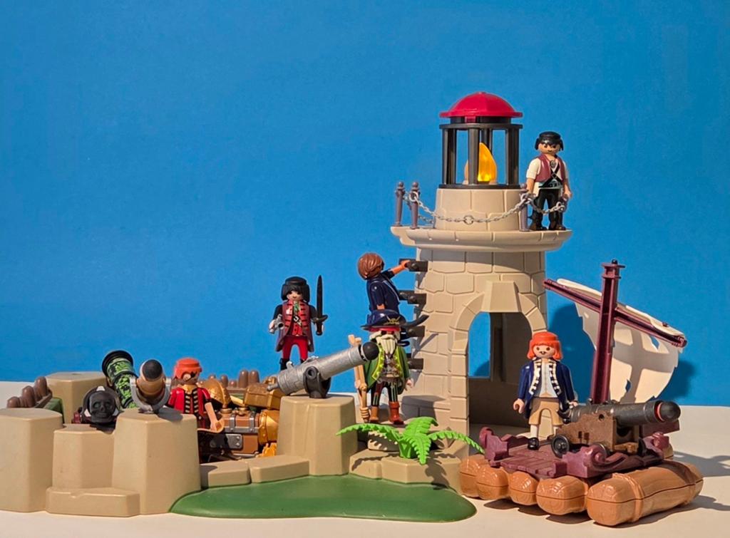 Playmobil Piratenfort met vuurtoren en accessoires, Ophalen of Verzenden, Zo goed als nieuw, Complete set