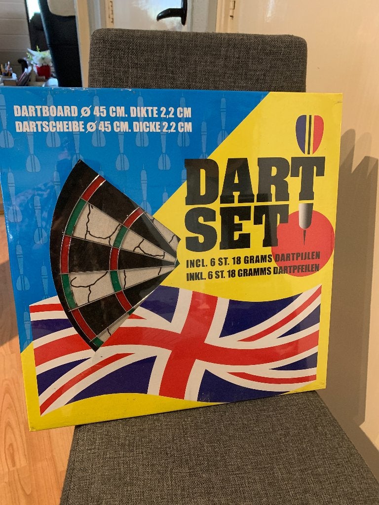 Dartset met dartbord en 6 pijlen - Nieuw in doos, Ophalen of Verzenden, Nieuw, Dartbord met pijlen