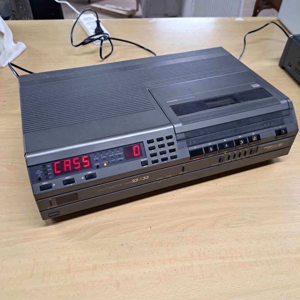 Radiola 23VR33 20F Video 2000 videorecorder, Ophalen of Verzenden, Gebruikt, Video 2000-speler of -recorder