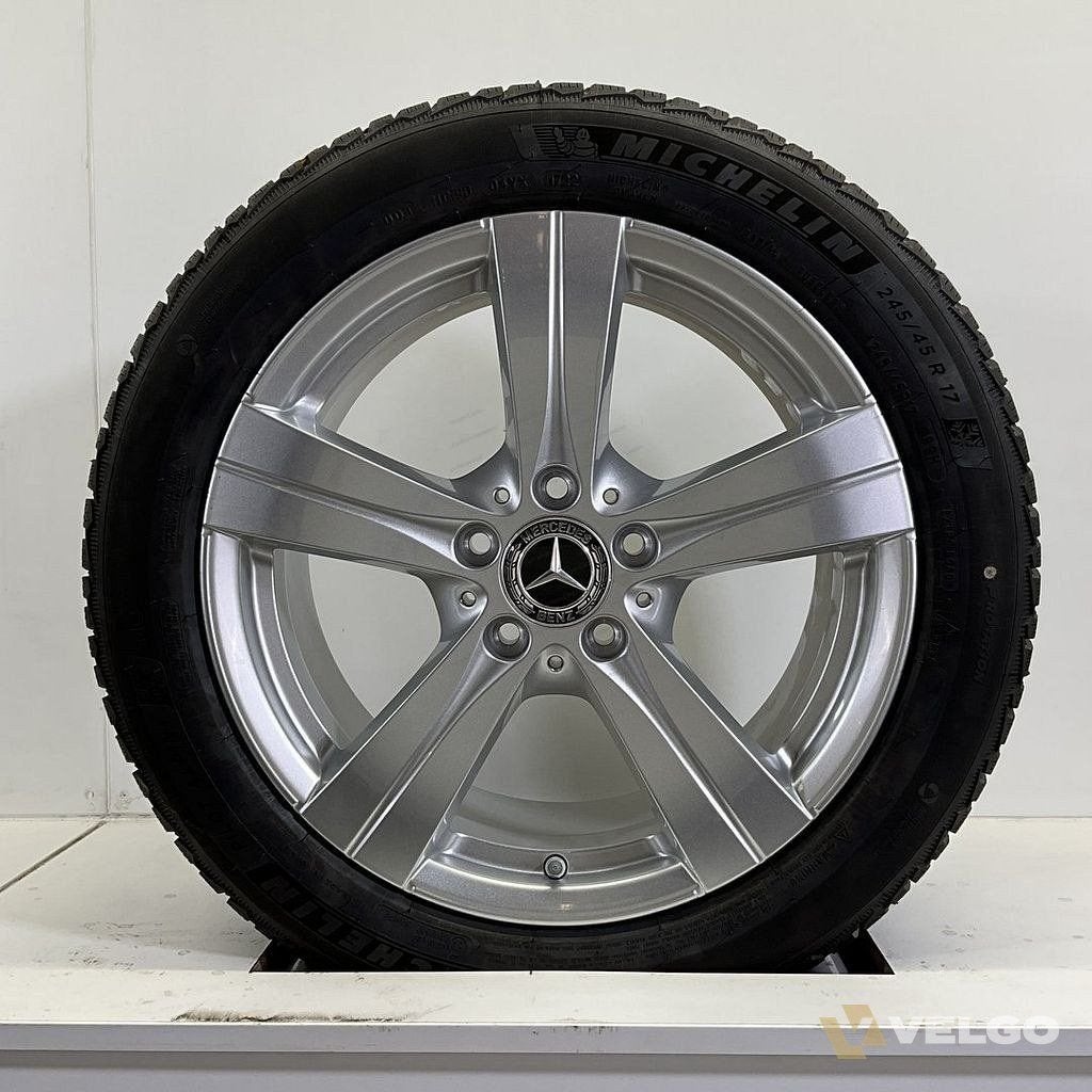 MERCEDES C KLASSE W205 W206 SET VELGEN + WINTERBANDEN 17 INC, Auto-onderdelen, -, -, Banden en Velgen, 17 inch
