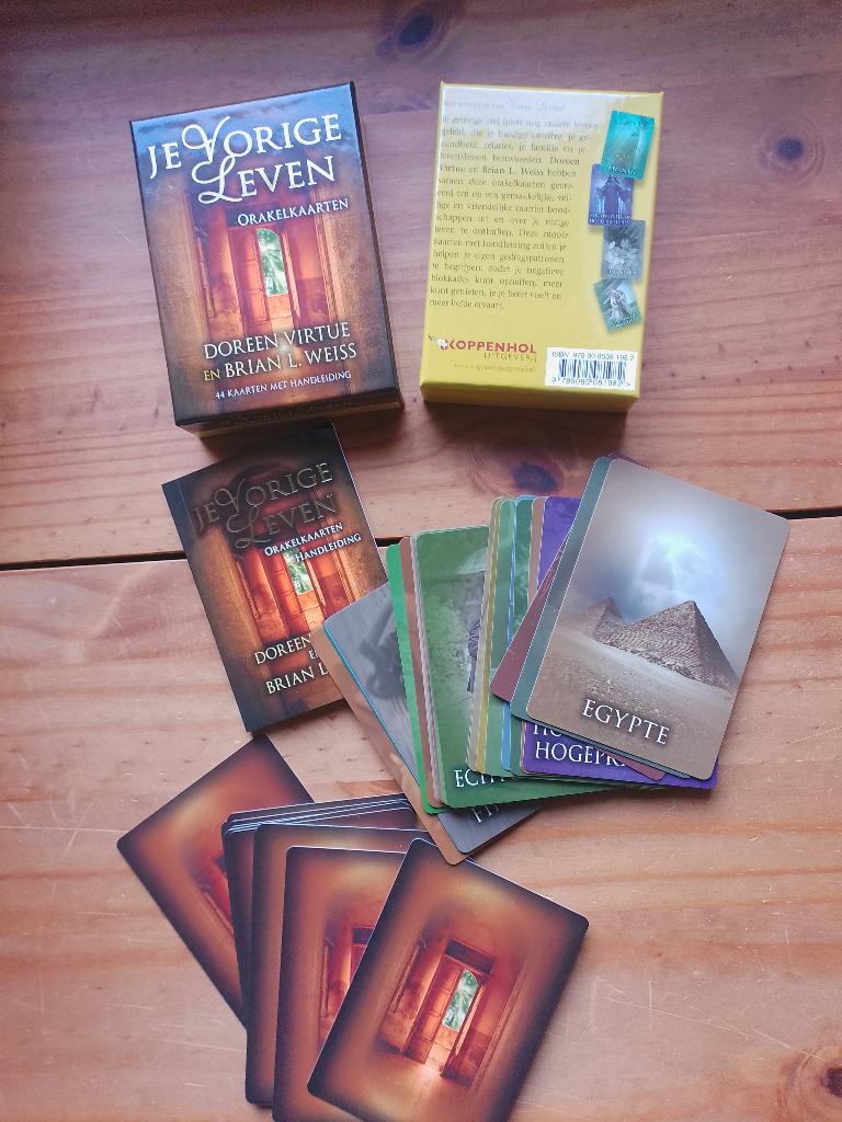 Orakelkaarten Je Vorige Leven (Doreen Virtue), Tarot of Kaarten leggen, Overige typen, Ophalen of Verzenden, Zo goed als nieuw