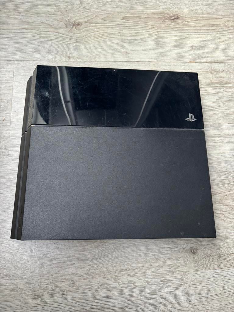 Playstation 4 met 2 controllers en 4 spellen, Ophalen of Verzenden, Zo goed als nieuw, Met 2 controllers, Original