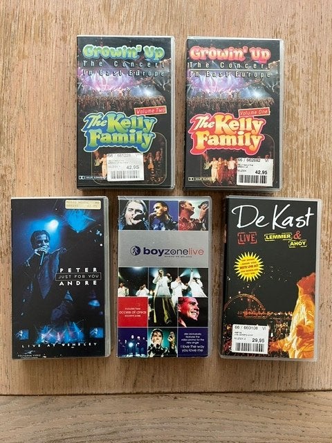 VHS video banden met concerten de kast,kelly familie etc., Cd's en Dvd's, Alle leeftijden, Ophalen of Verzenden, Zo goed als nieuw