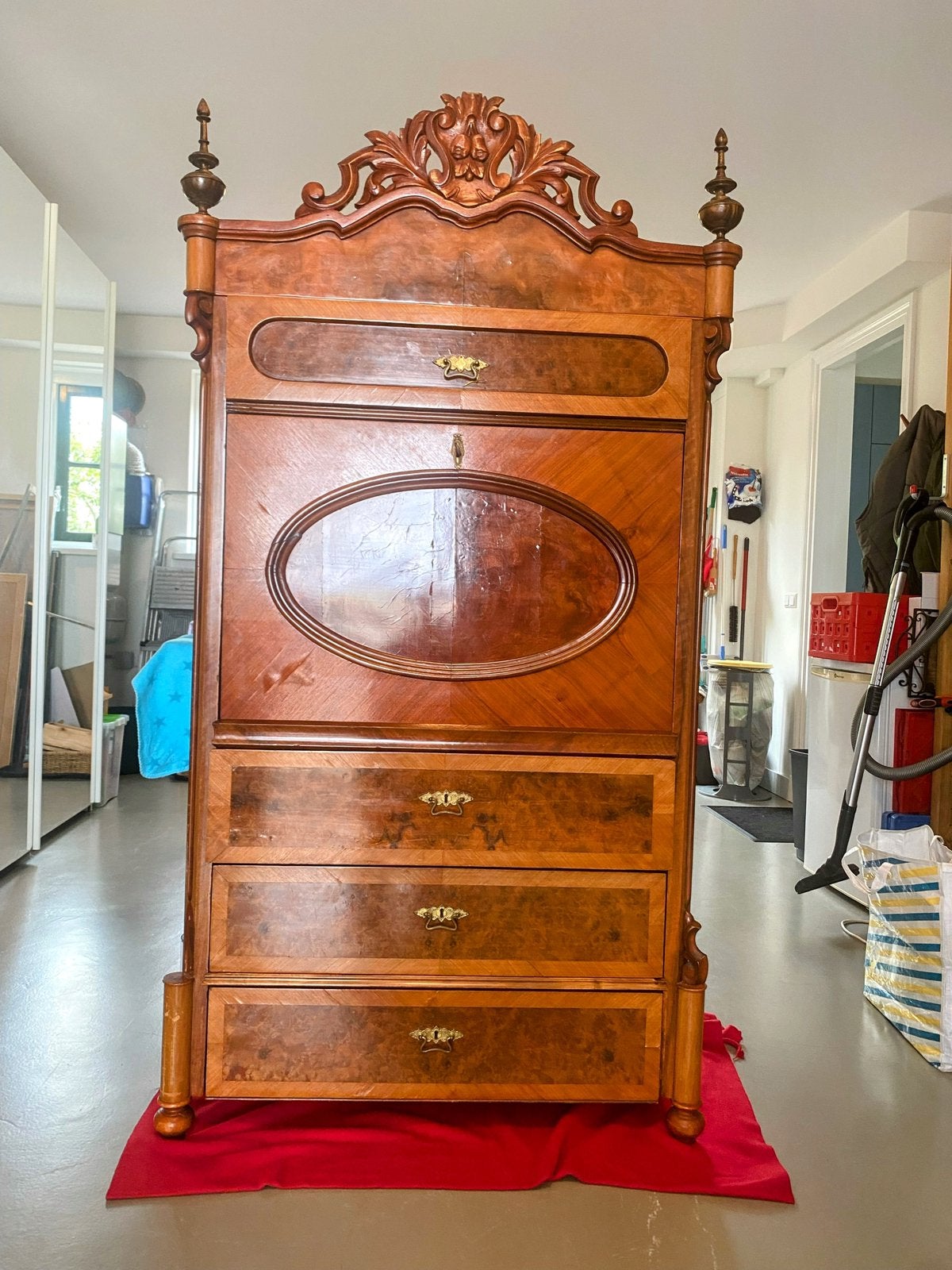 Antiek secretaire met kuif - Prachtig houtsnijwerk, Ophalen