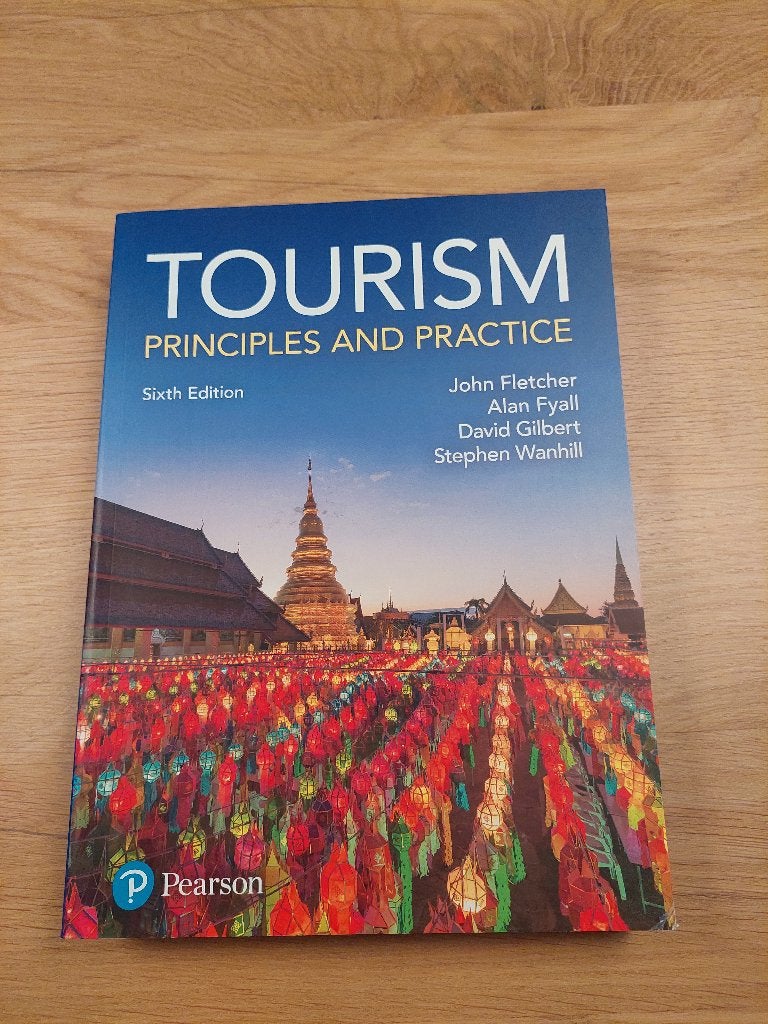 Tourism principles and practice, Pearson, Zo goed als nieuw, Beta, HBO