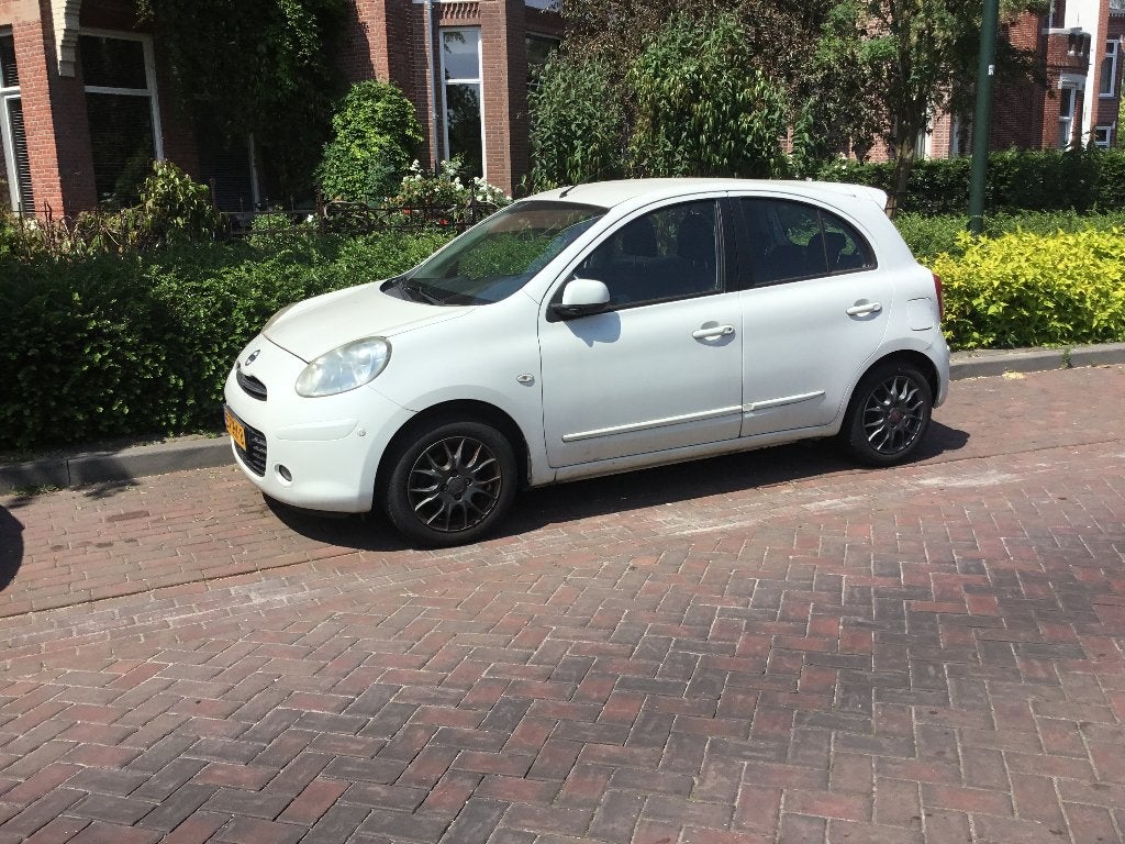 Nissan Micra 1.2 72KW 5DR 2012 Wit, Auto's, Nissan, Voorwielaandrijving, Stof, 40 €/maand, 1198 cc