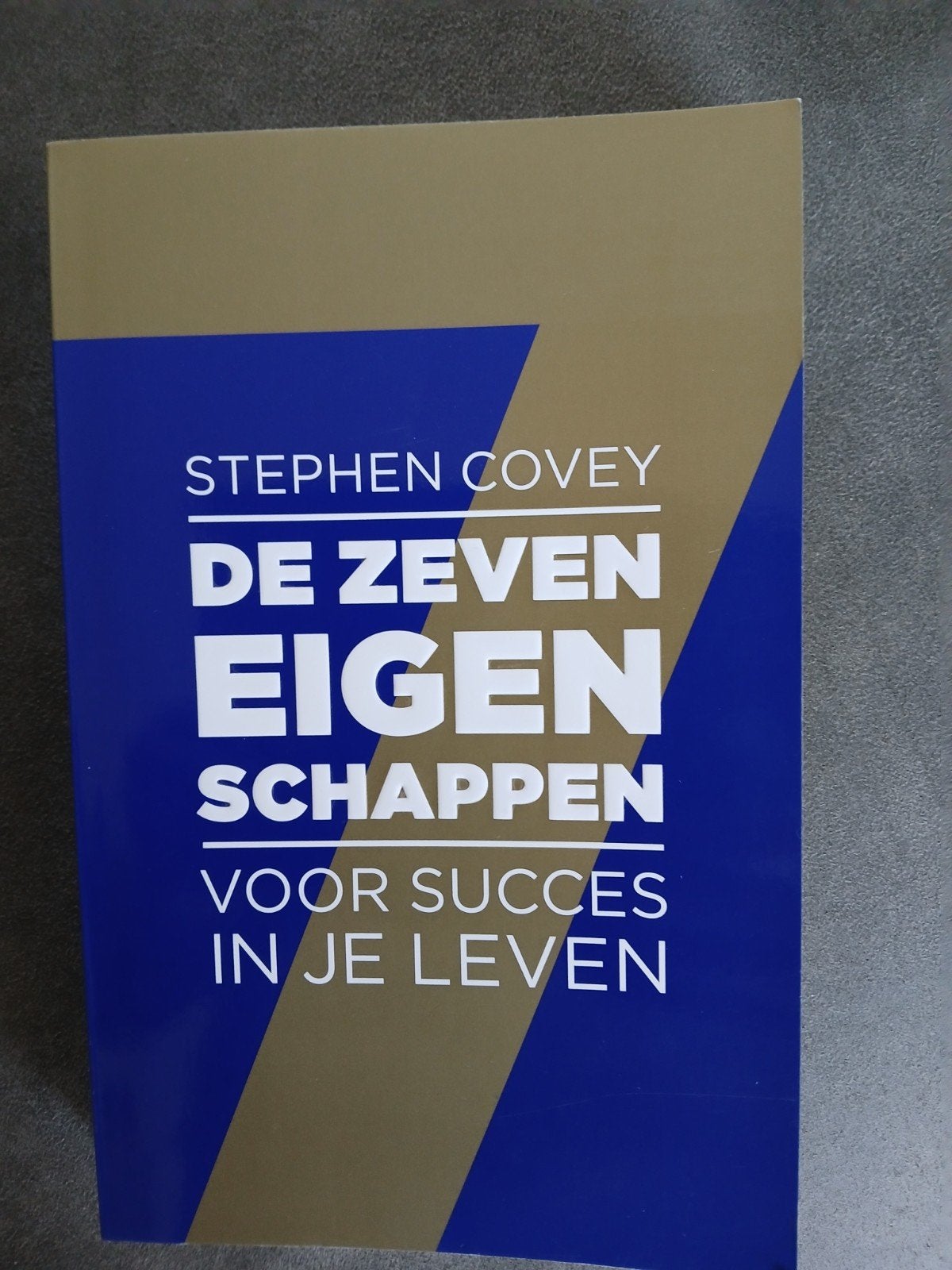 Stephen Covey-de zeven eigenschappen  voor succes  in je lev, Ophalen of Verzenden, Gelezen