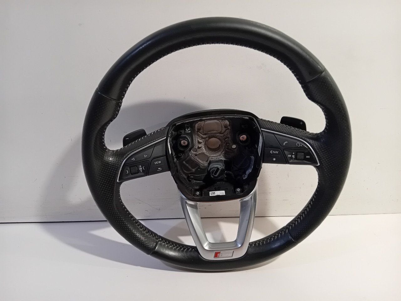 Stuur Audi Q7, Auto-onderdelen, Besturing, Onderdelen@venauto.nl, Van der Ven Autorecycling B.V., Gebruikt, Ettenseweg 76, 4706 PB Roosendaal, The Netherlands