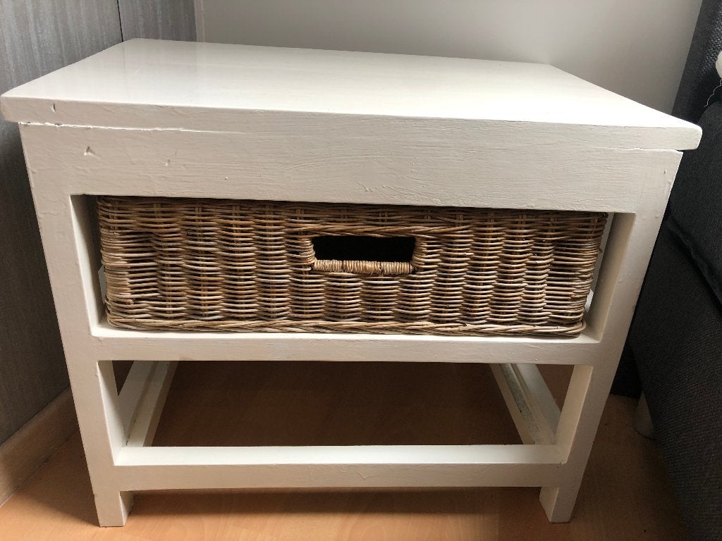 Nachtkastje wit, hout GRATIS, Huis en Inrichting, Ophalen, Gebruikt, 45 tot 65 cm, Minder dan 55 cm