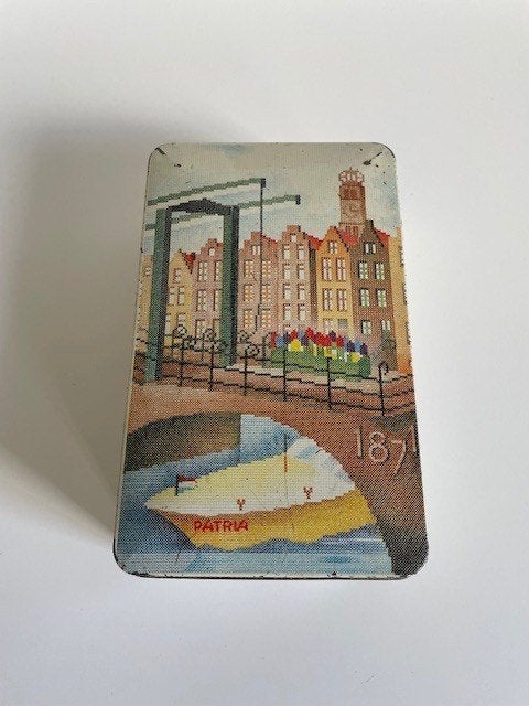 brocante koekblik Patria 11 x 18 cm, Ophalen of Verzenden, Gebruikt, Koek(jes), Overige merken