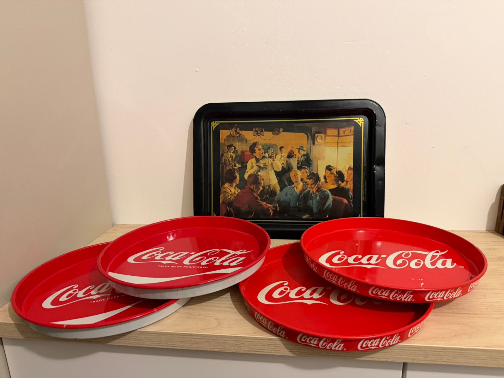 5 Vintage Coca-Cola dienbladen(Inc. Virojanglor Parijs 1991), Ophalen of Verzenden, Gebruikt, Metaal, Dienblad