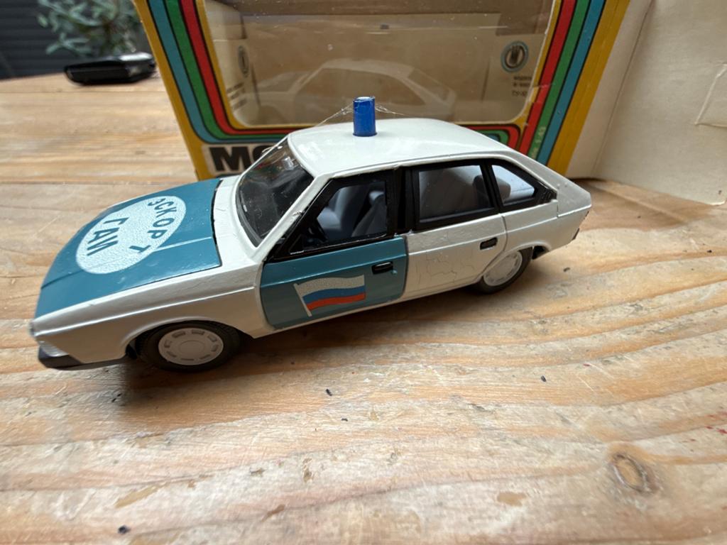 Moskvitch Politie Auto Model - USSR Vintage Speelgoed, Ophalen of Verzenden, Zo goed als nieuw