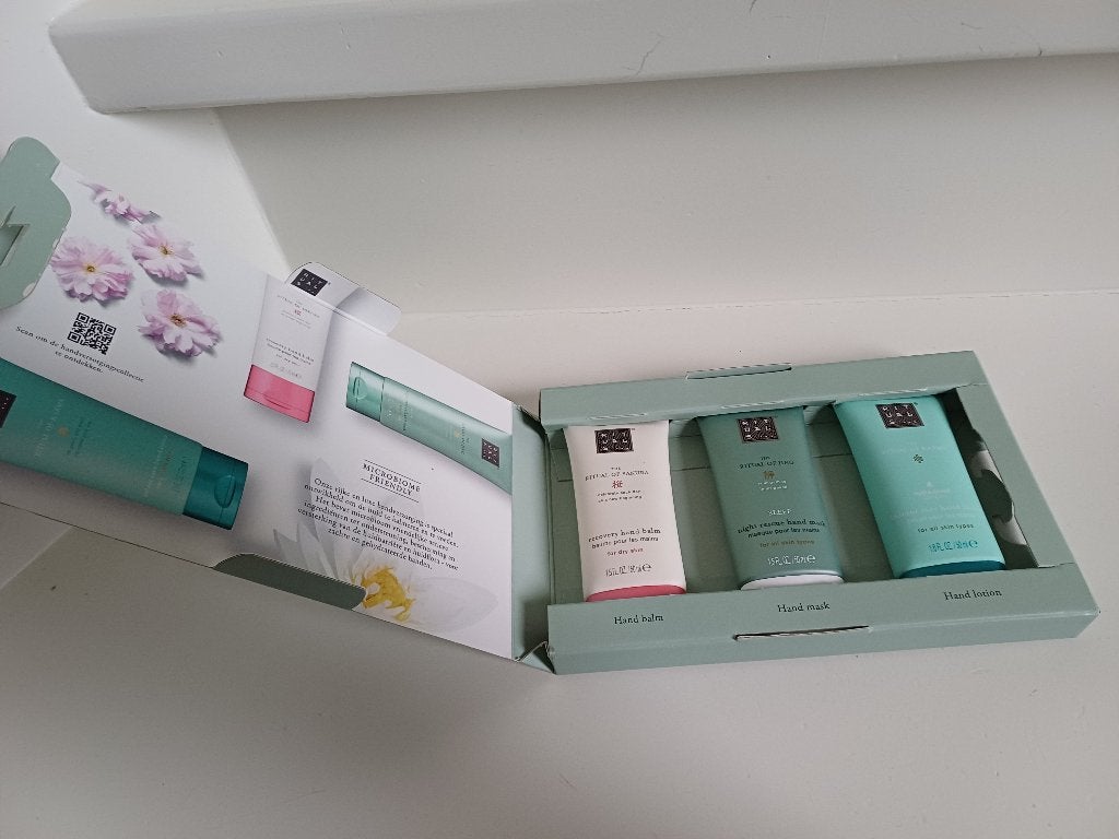 RITUALS DOOSJE HANDBALM,HANDMASK,HANDLOTION 3X50ML NIEUW, Ophalen of Verzenden, Nieuw, Overige typen