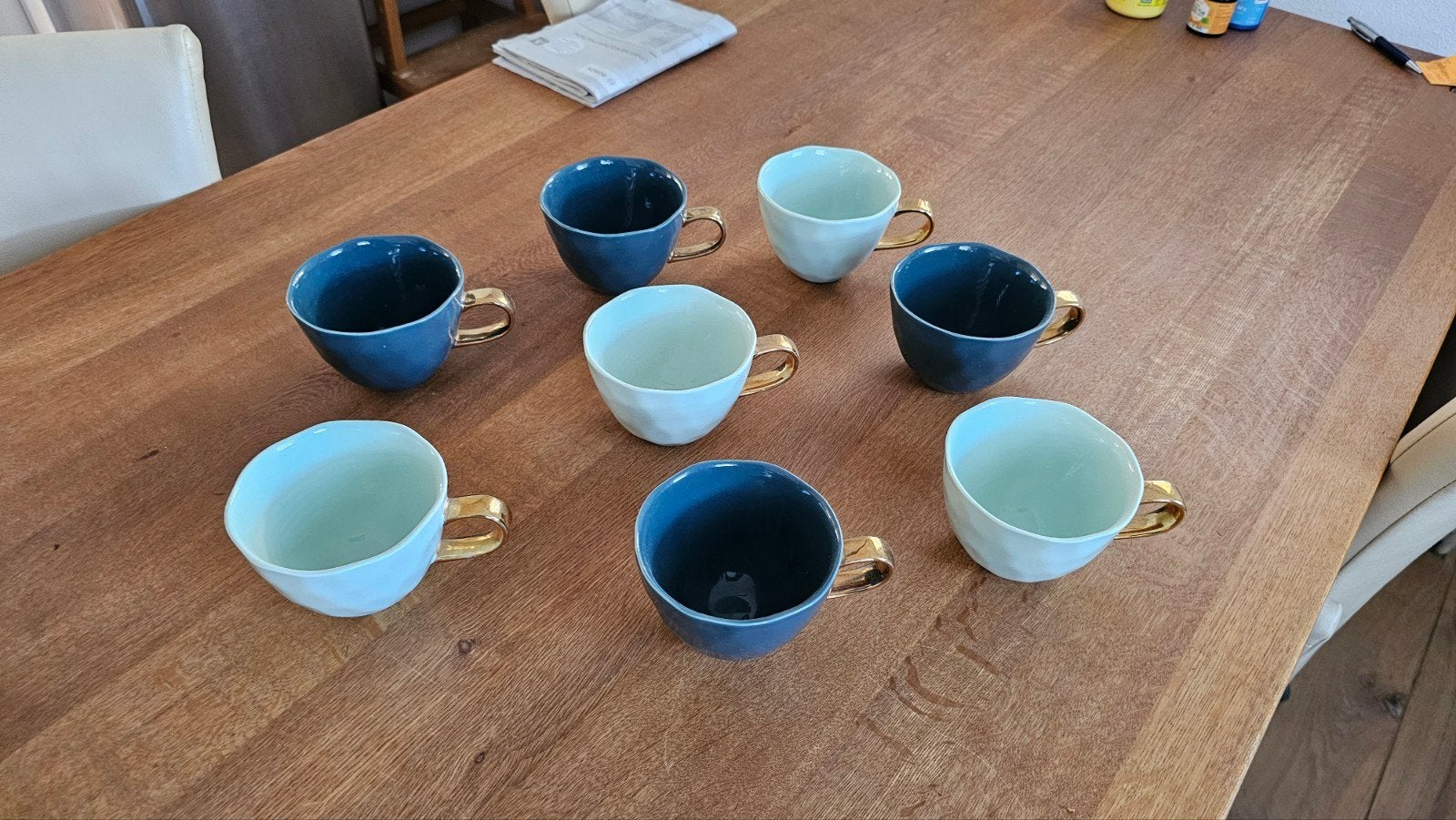 8 Trendy Urban Nature mokken met gouden oor, 300ml, Keramiek, Ophalen of Verzenden, Zo goed als nieuw, Overige stijlen