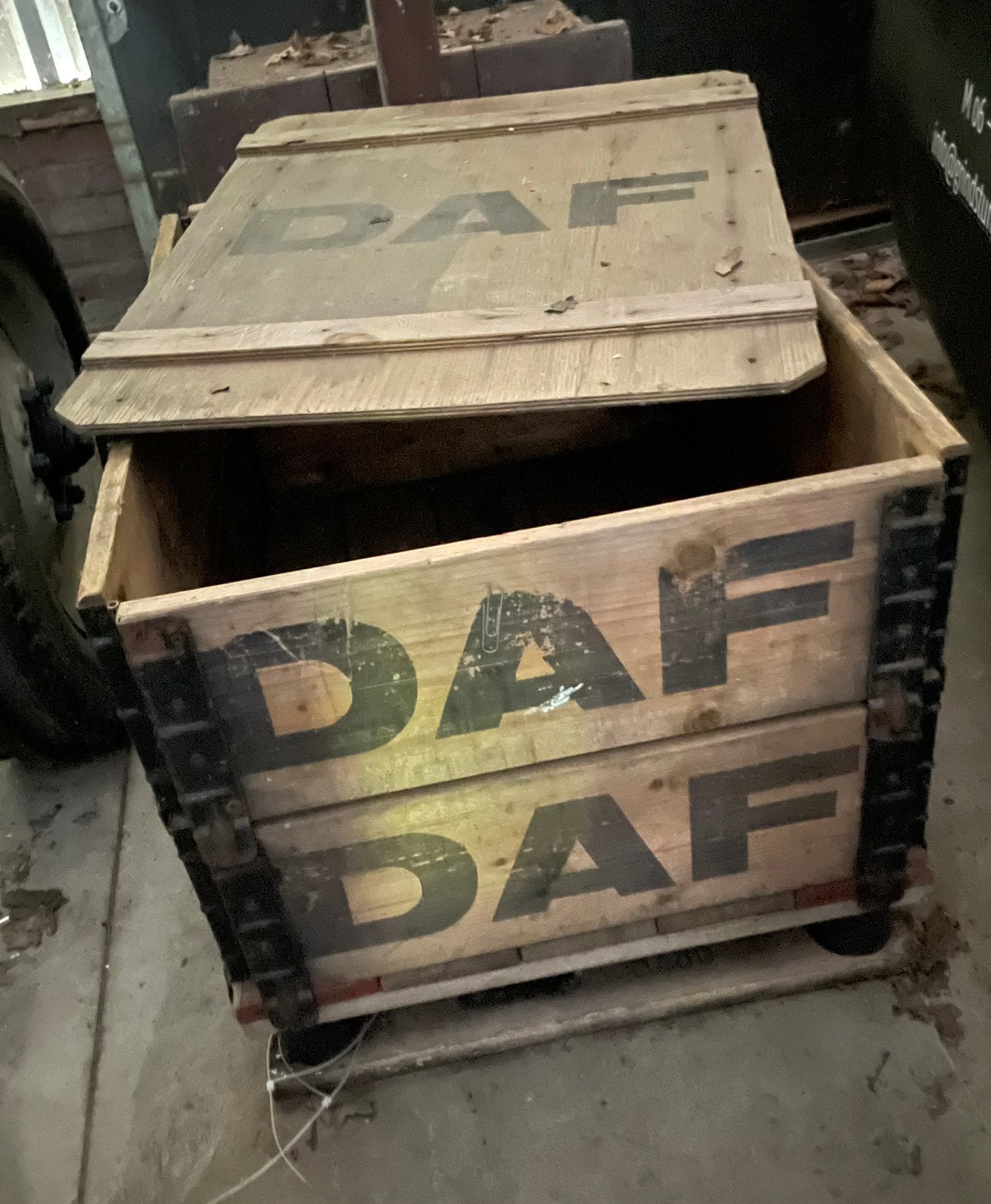 DAF kist , hout, Ophalen, 50 – 75, 50 tot 100 cm, Zo goed als nieuw