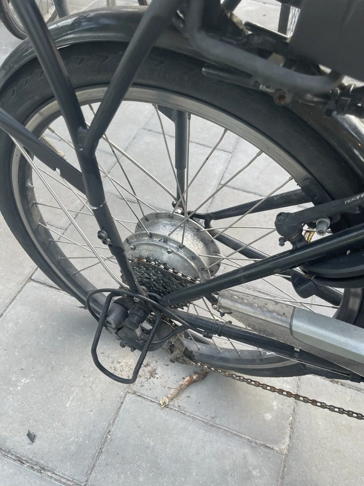 Bakfiets met nieuwe accu en huifstangen - direct weg!, Ophalen of Verzenden, Fietsfabriek