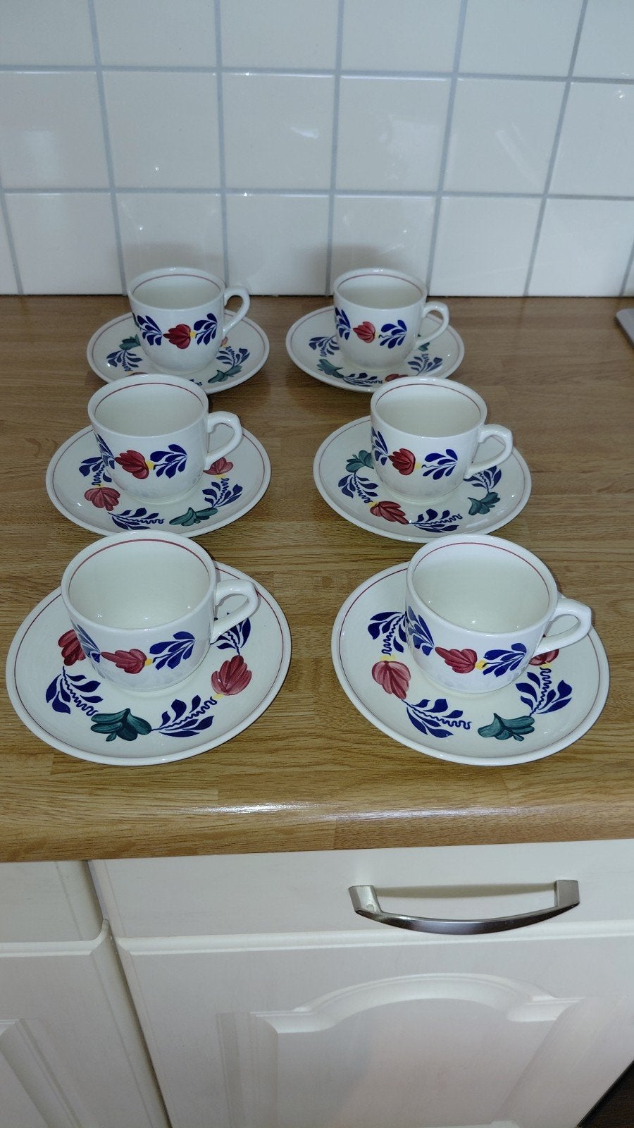 Set van 6 Boch Frères koffiekopjes met schotels, Ophalen of Verzenden