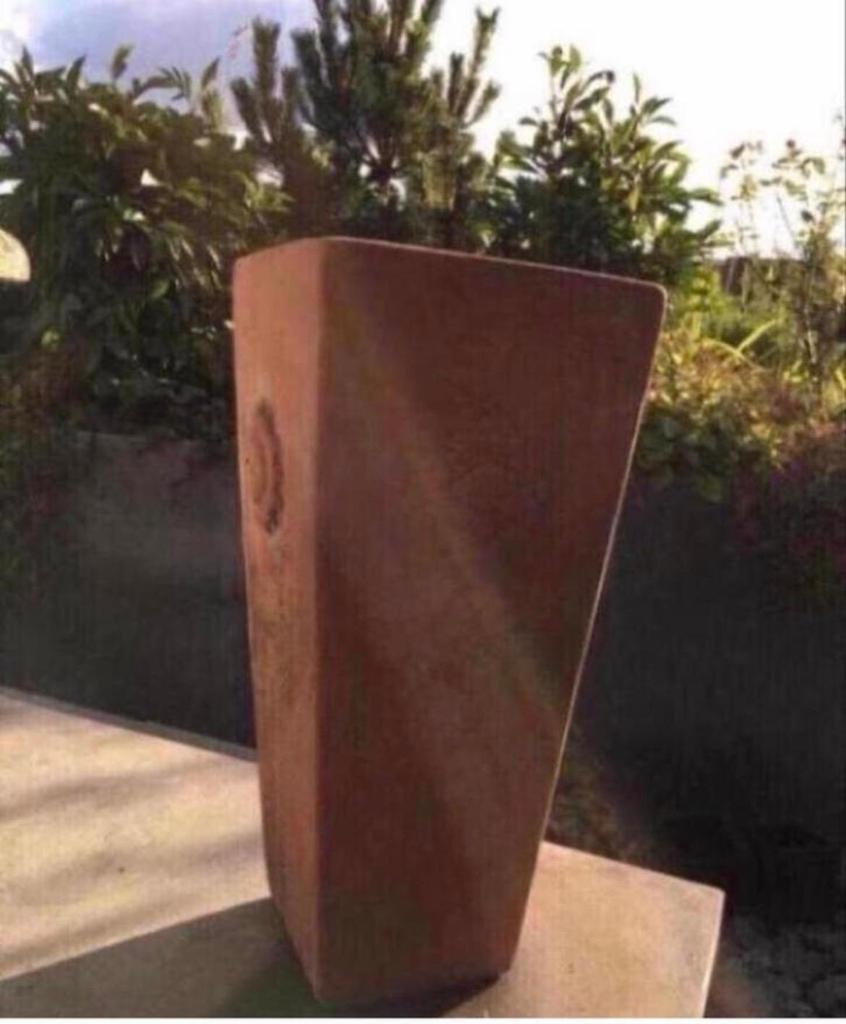 Mooie terracotta bloempot met zonnedesign 39cm groot, Gebruikt, Vierkant, Ophalen of Verzenden, Balkon