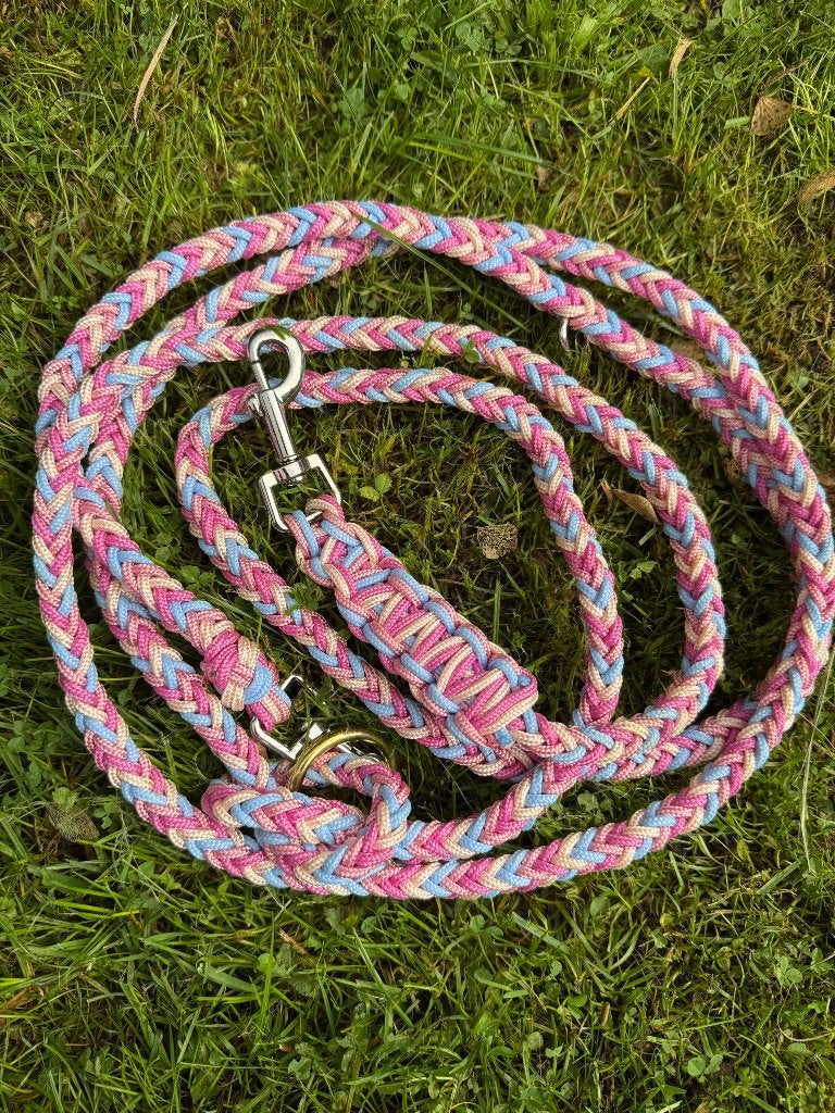 Handgemaakte paracord hondenriem 2.5m, Ophalen of Verzenden, Nieuw, Hondenriem